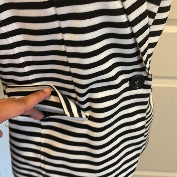 Striped Blazer - Picture 3 of 8